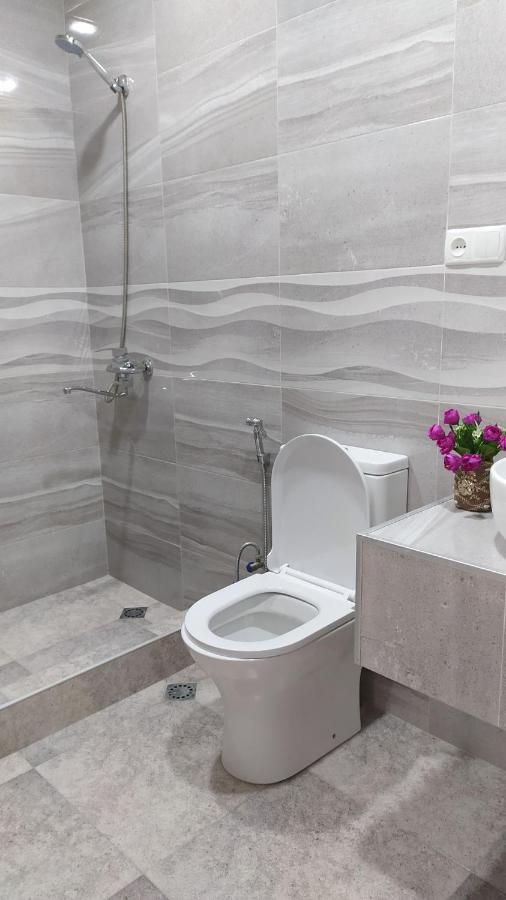 Elegant Hotel Кутаїсі Екстер'єр фото