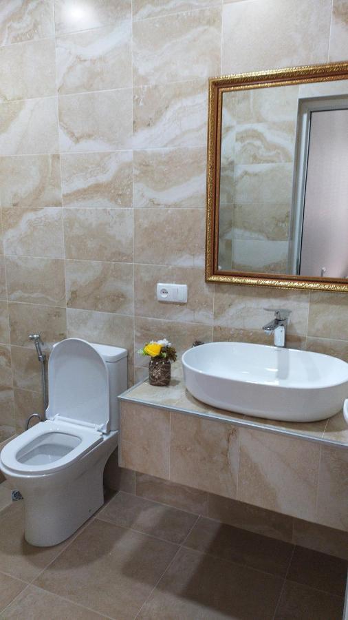 Elegant Hotel Кутаїсі Екстер'єр фото