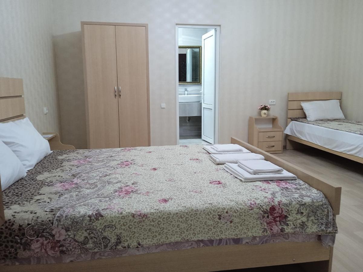 Elegant Hotel Кутаїсі Екстер'єр фото